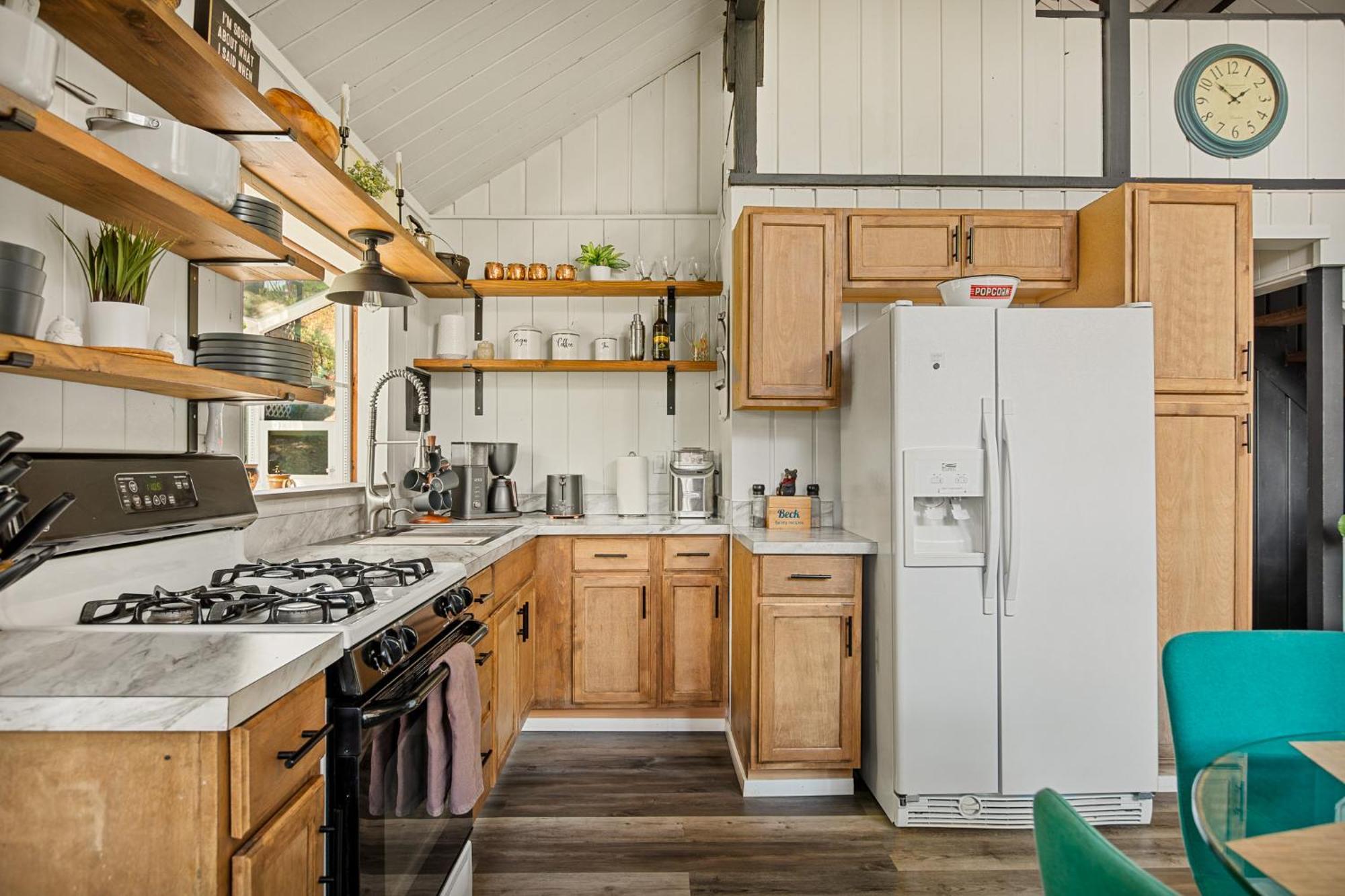 Chalet Modern Near Lakes With Forest Views Running Springs